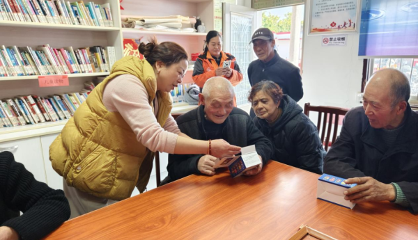 镇江移动：科技送暖，共筑和谐乡村